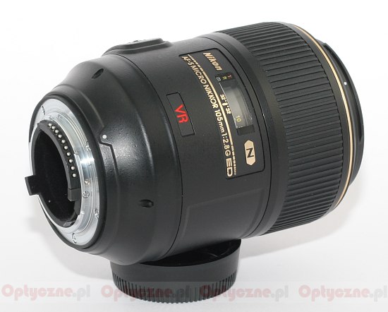 Nikon Nikkor AF-S Micro 105 mm f/2.8G IF-ED VR - Build quality and image stabilization
