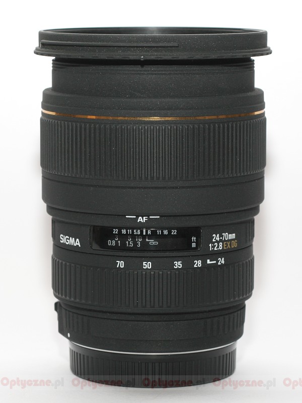 Sigma 24-70 mm f/2.8 EX DG Macro - LensTip.com