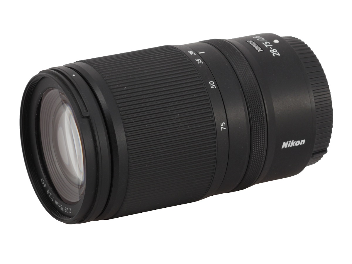 Nikon Nikkor Z 28-75 mm f/2.8 review - Build quality - LensTip.com